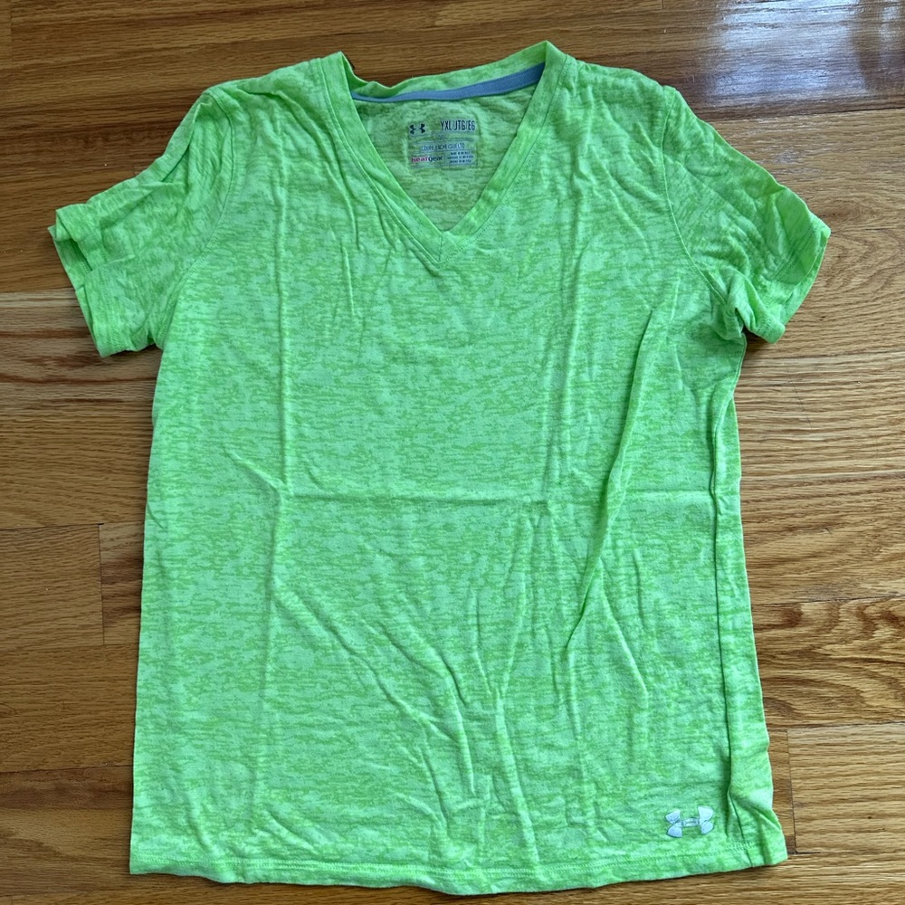 UNDERARMOUR V NECK T-SHIRT